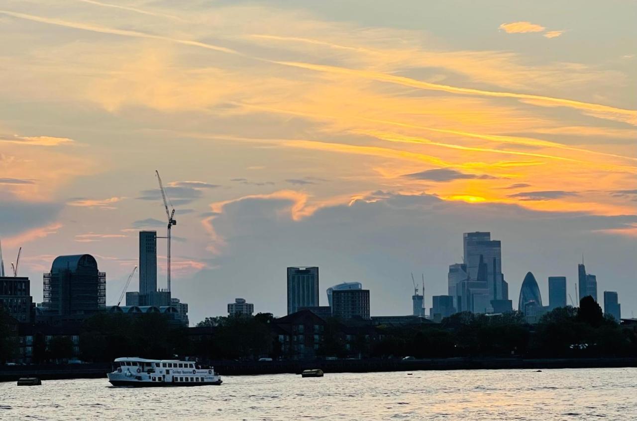 Riverside Premium En Suite Double Room E14 London Exteriör bild