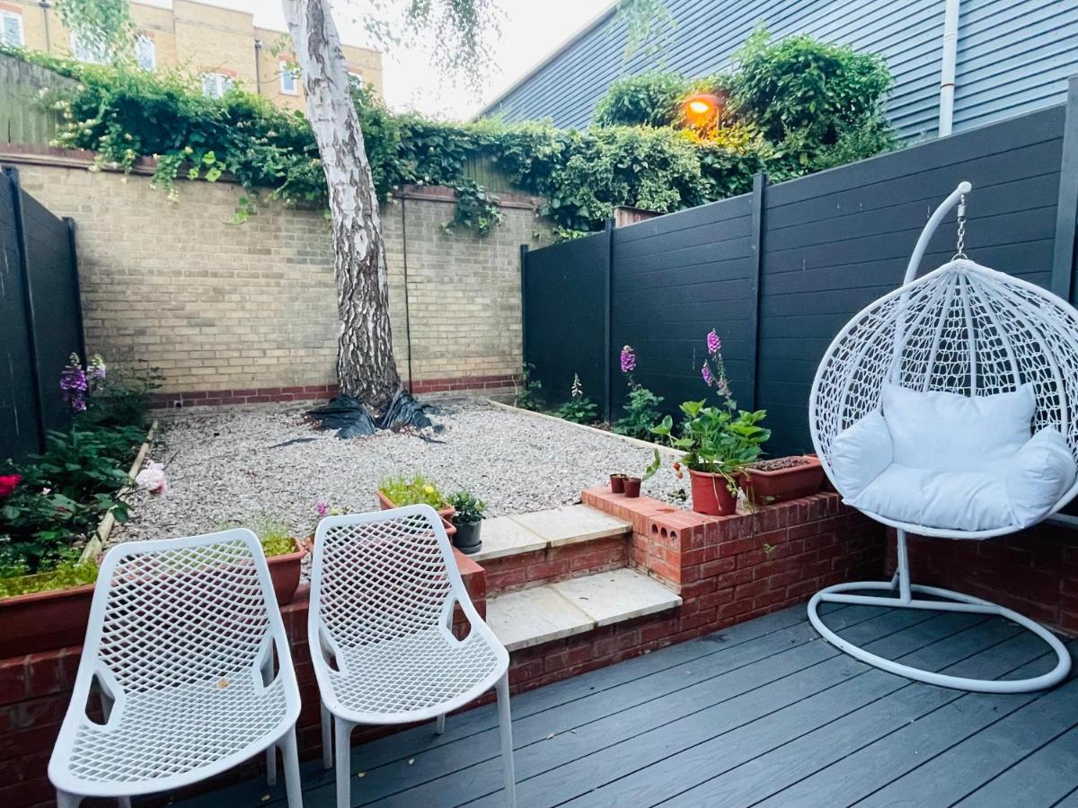 Riverside Premium En Suite Double Room E14 London Exteriör bild